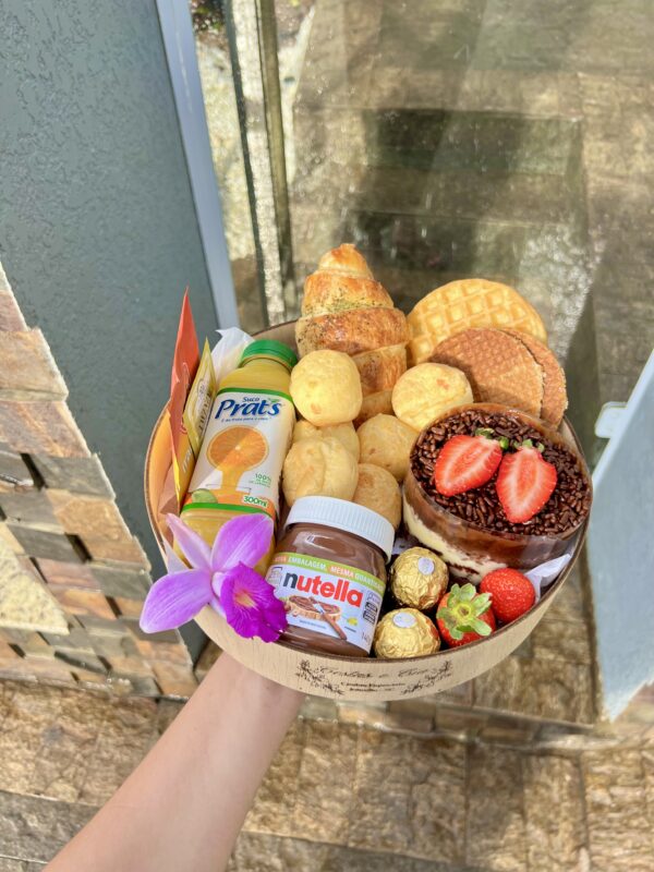 Bonjour com Bolo de Chocolate
